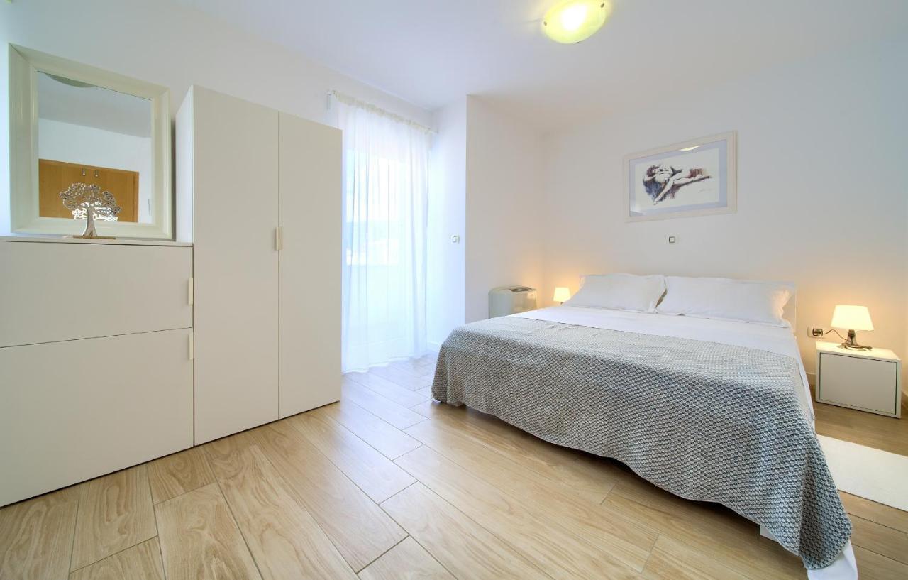 Bed&Breakfast Lucija Bed and Breakfast Punat Exteriör bild